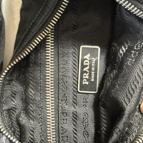 Vintage Y2K black Prada Saffiano Tessuto Nylon-Leather Bag w/chain - Picture 6 of 17